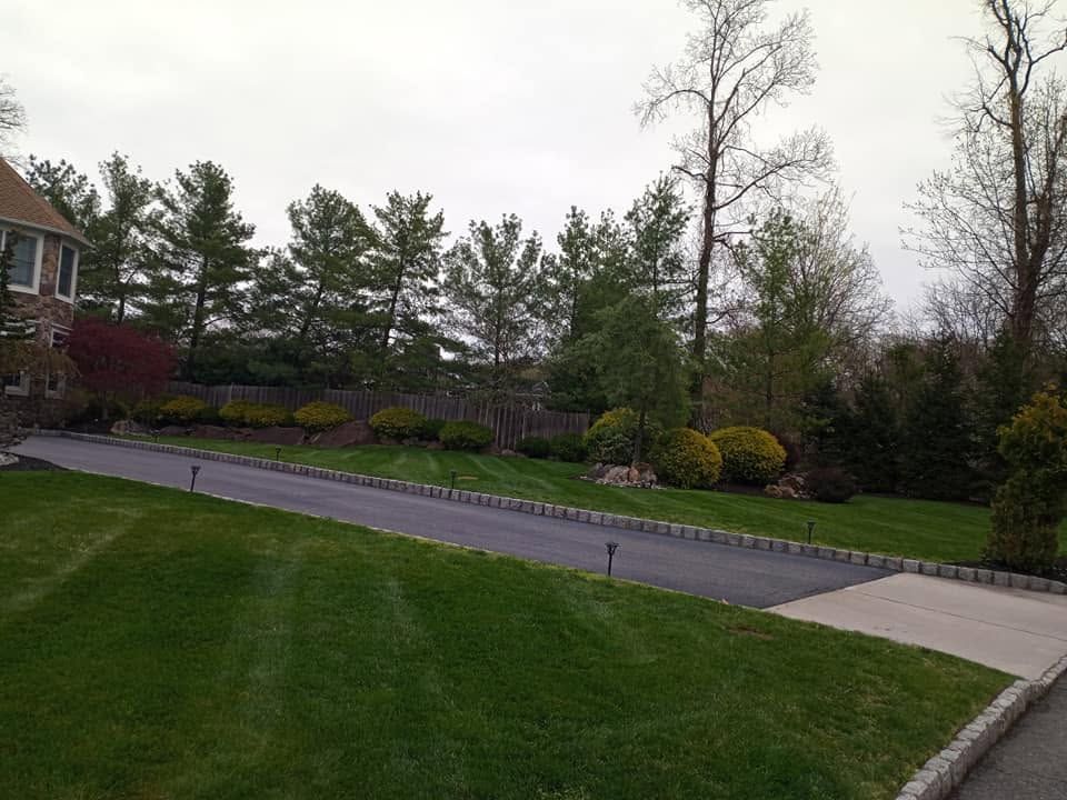 Soloman Lawn Care gallery photo
